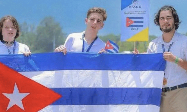 Jóvenes cubanos ganan medallas de plata en Olimpiada de Matemática